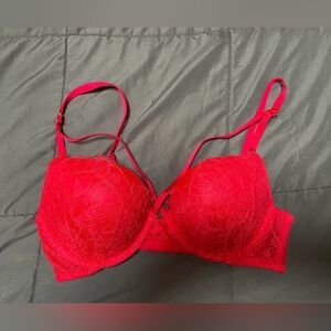 Victoria's Secret Vert Sexy Push Up Vibrant Red Lace Strappy Bra